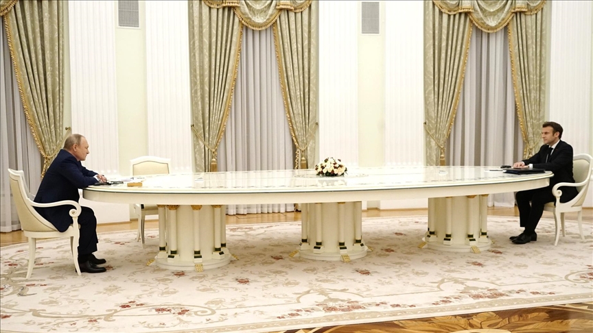 الدور الفرنسي من الواضح جدًّا أنه داعم ومنحاز لأوكرانيا بشكلٍ كاملٍ منذ بداية العملية العسكرية الروسية